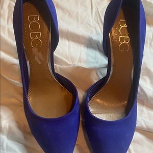 Like New Royal Blue Suede Shoes BCBG heels 8.5